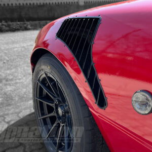 Mazda MX-5 fender vents installed BW